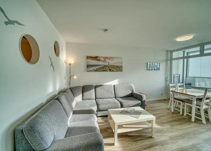 - Haus D, App 0deg01 *